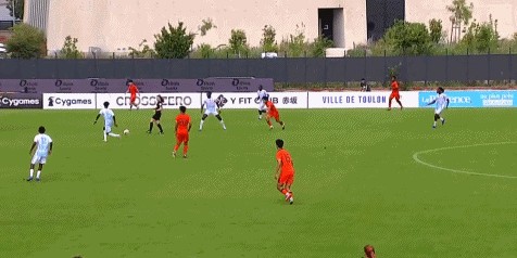 乐鱼体育APP-U19国足土伦杯首败！从未两连胜开局，全场0射门，延续3魔咒